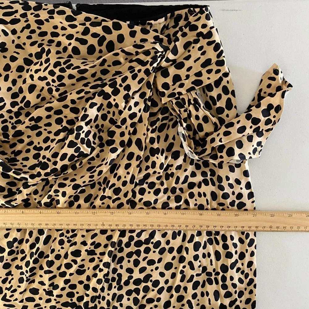 Hugo Boss Vedina Satin Leopard Spot Animal Print‎ Faux Wrap Skirt Size 8 NWOT
